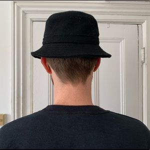 Corridor NYC 100% wool bucket hat